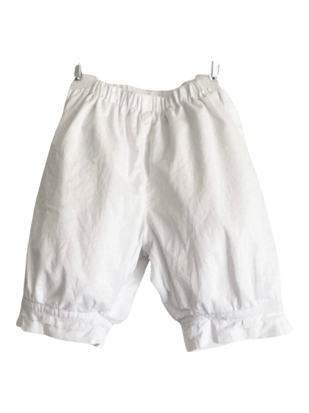 European Cottagecore White textured petal pushers/cropped pants 18 months